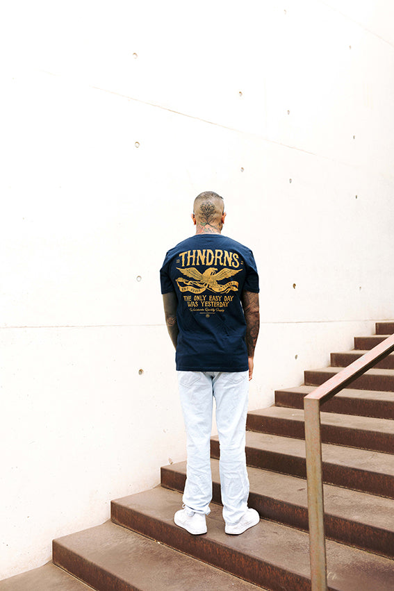 Easy Day T-shirt - Navy — Vue 4