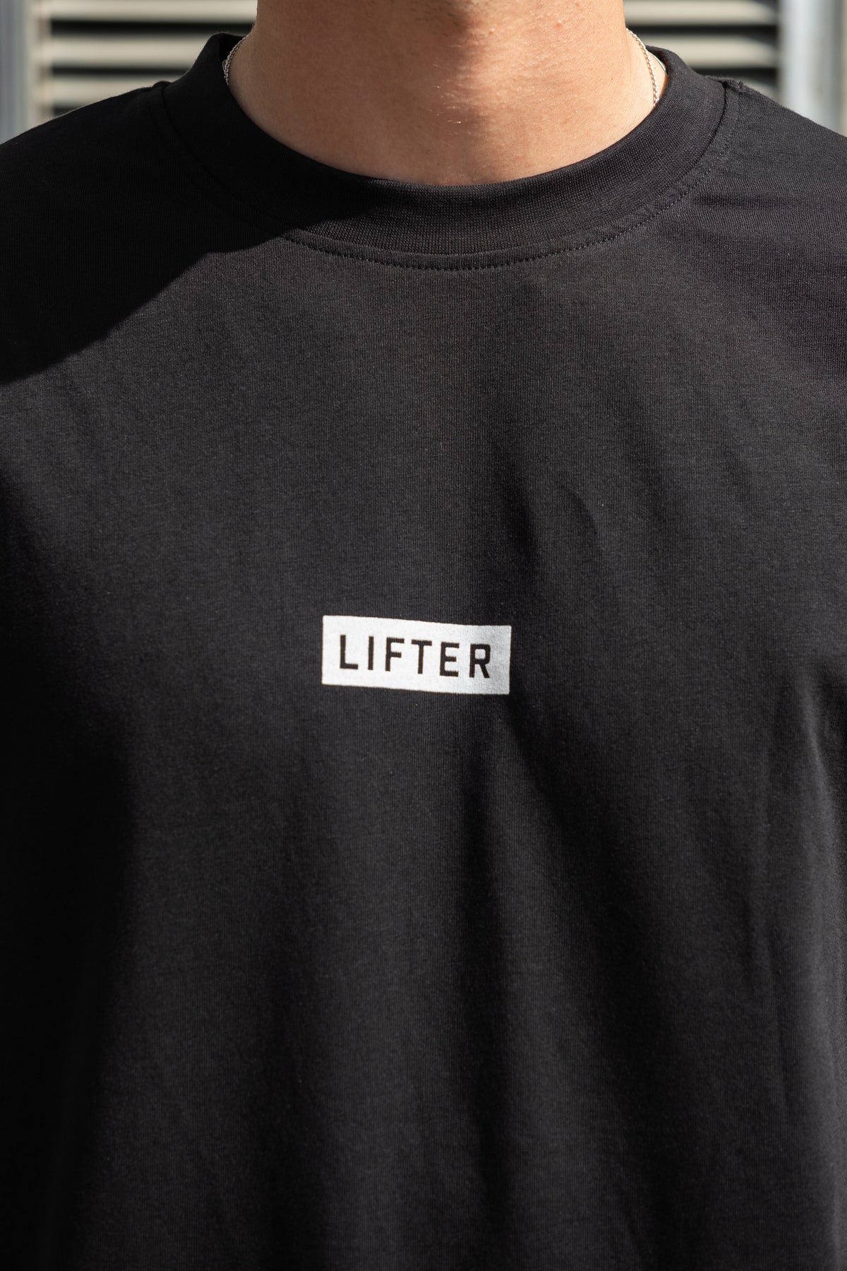 Lifter - Relaxed T-Shirt - Black — Vista 7