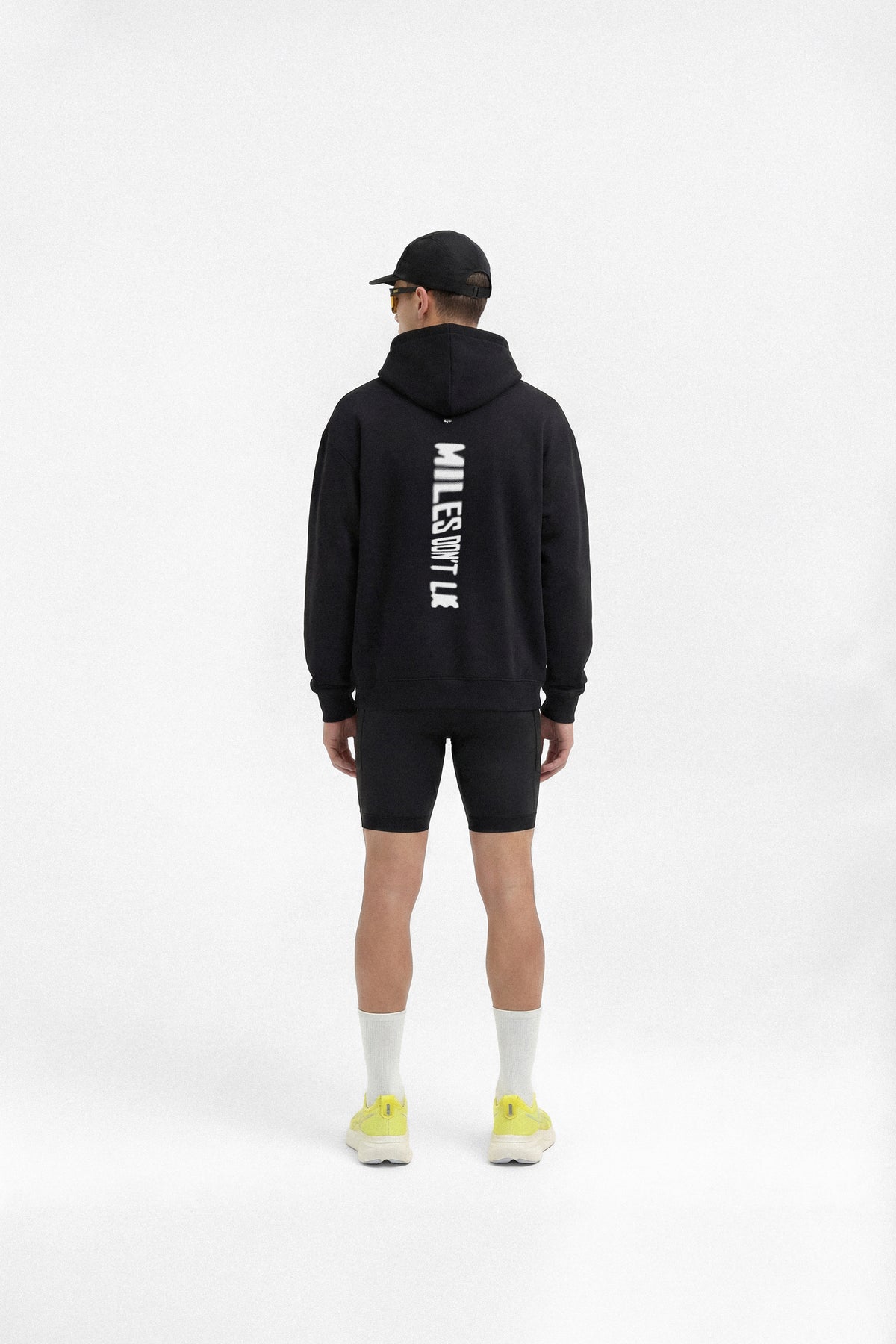 Miles don't Lie Oversize Hoodie - Black — Vista 4