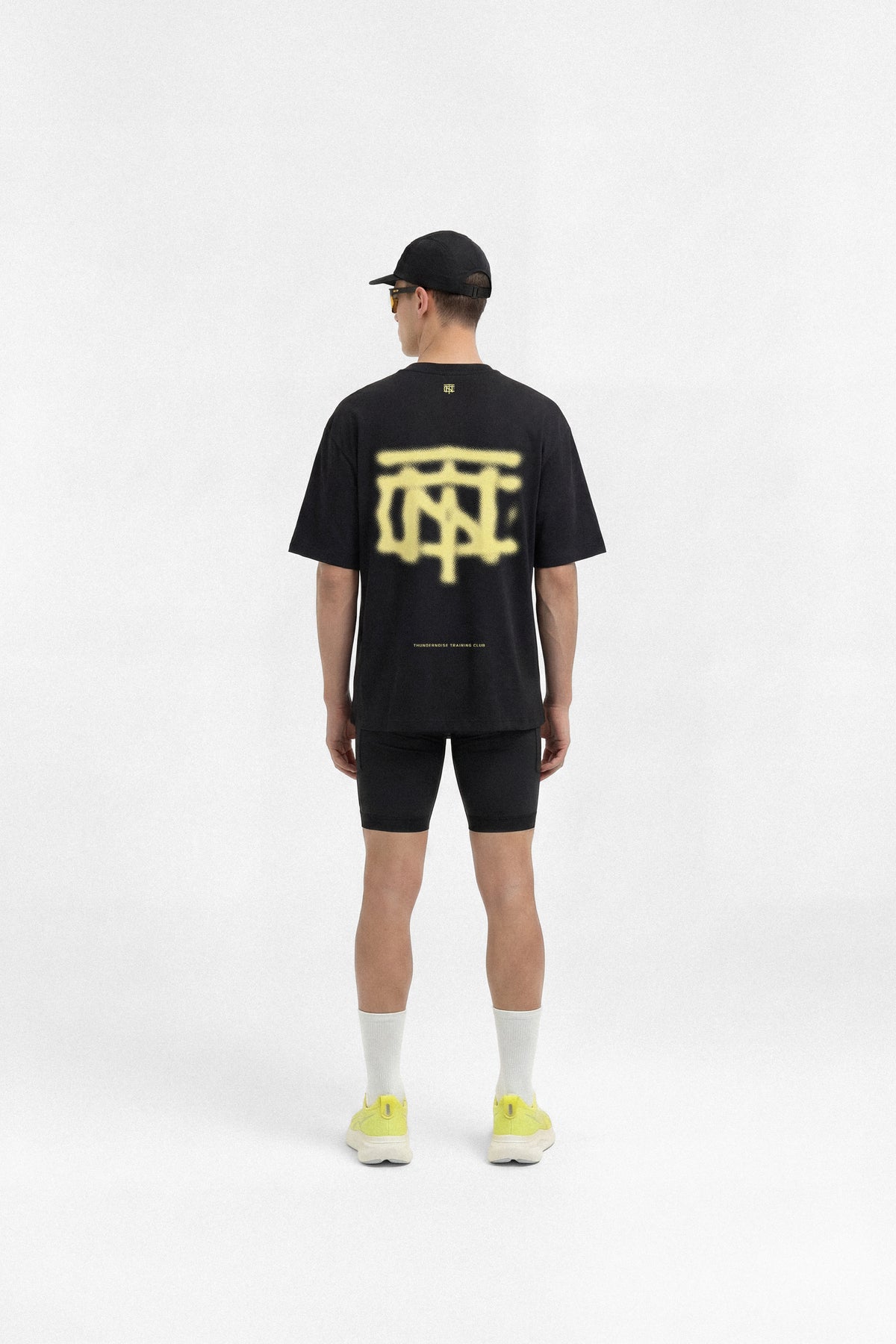 Vapor Logo Relaxed T-Shirt - Black — Vista 4