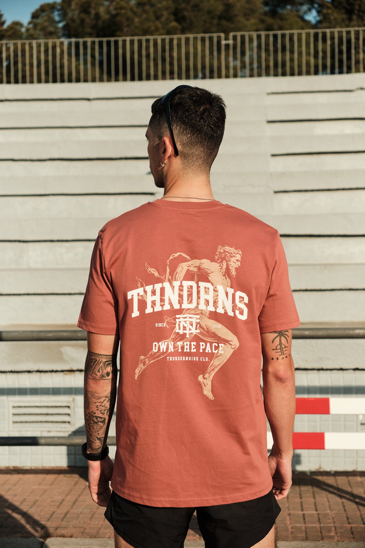 Legacy Runner T-Shirt — Vista 3
