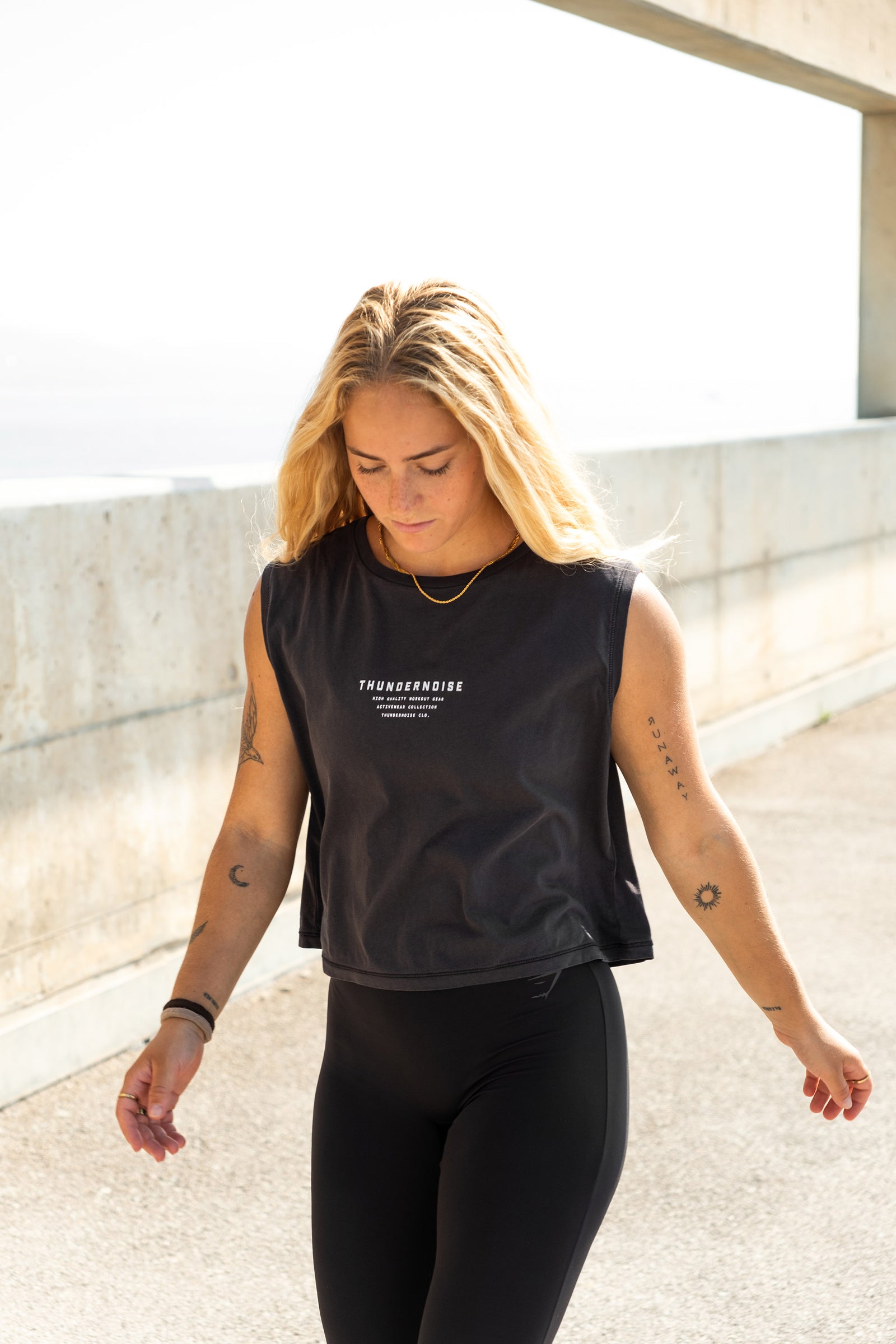 Lift Heavy Run Fast - Cropped Tank Top — View 6

