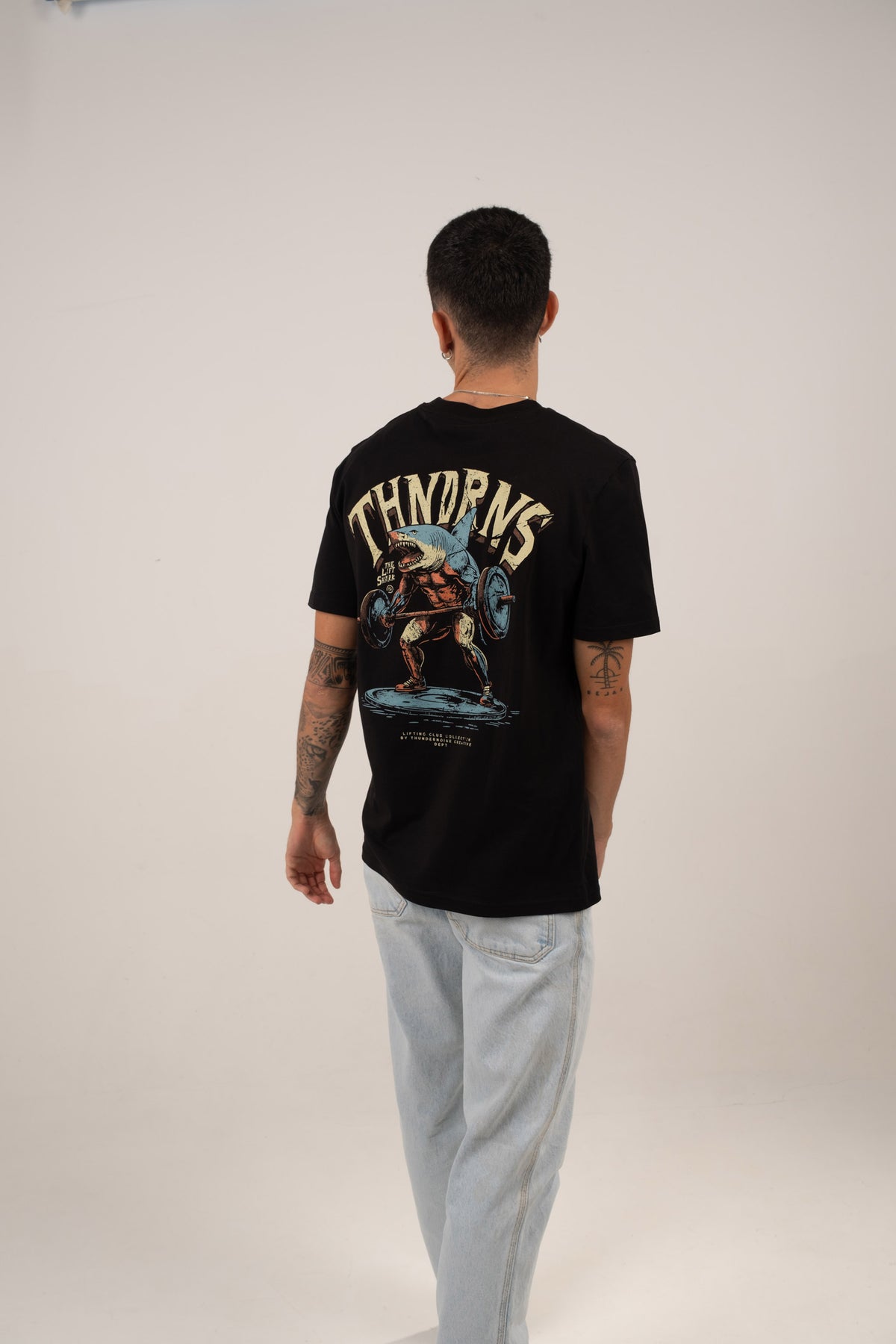 Lift Shark T-Shirt — Vista 8
