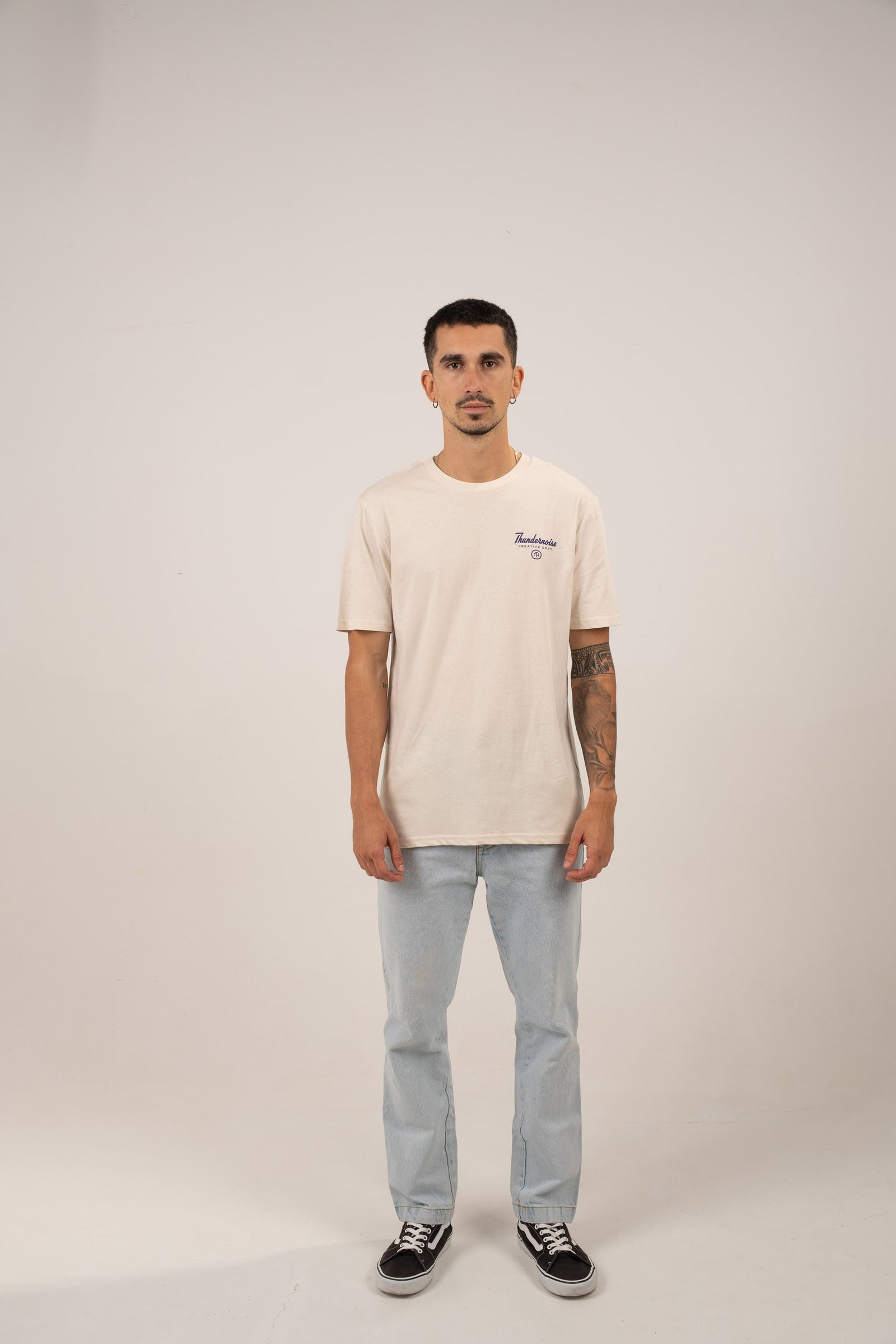 Vintage Strength T-Shirt — Vue 6
