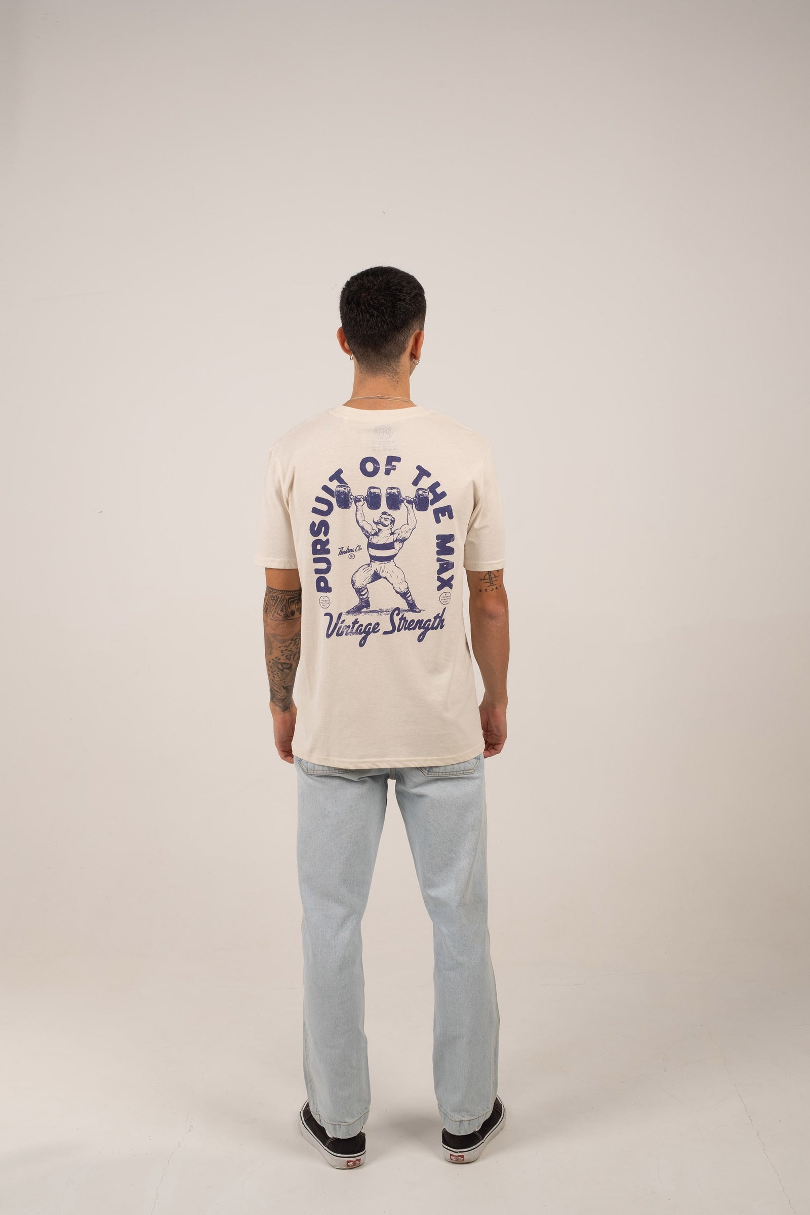 Vintage Strength T-Shirt — Vue 5
