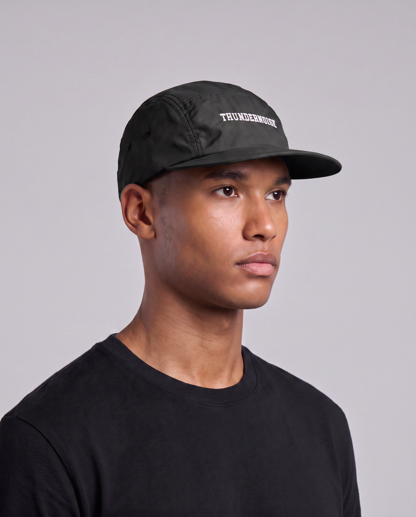Thundernoise Nylon Ripstop Cap Black - Model Three Quarter — Vue 3
