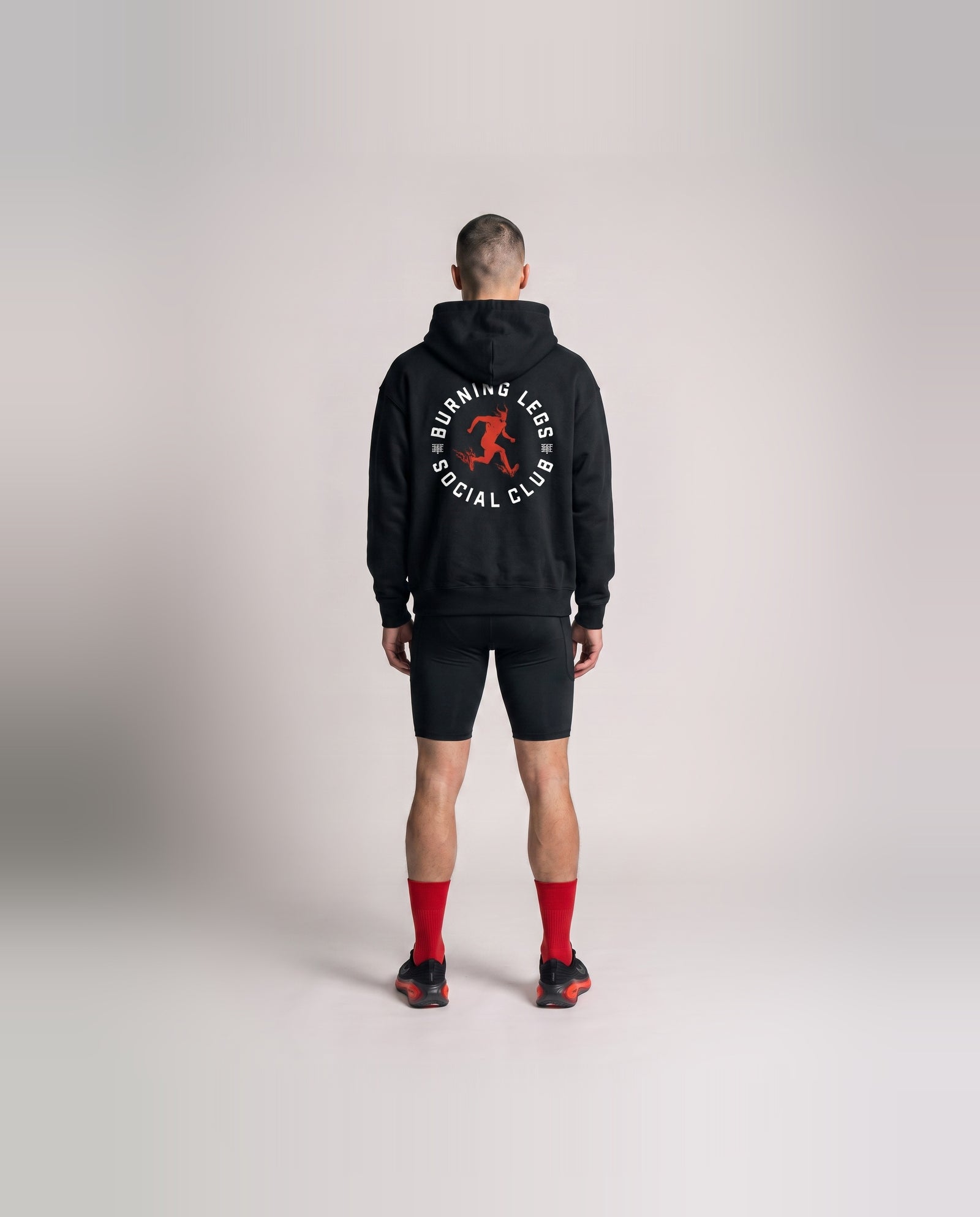 Burning Legs Social Club Oversize Hoodie Black — model back — Vista 4

