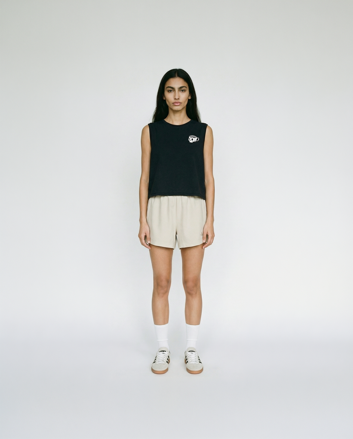 Caffeine & Weights Cropped Tank Top — Vista 2
