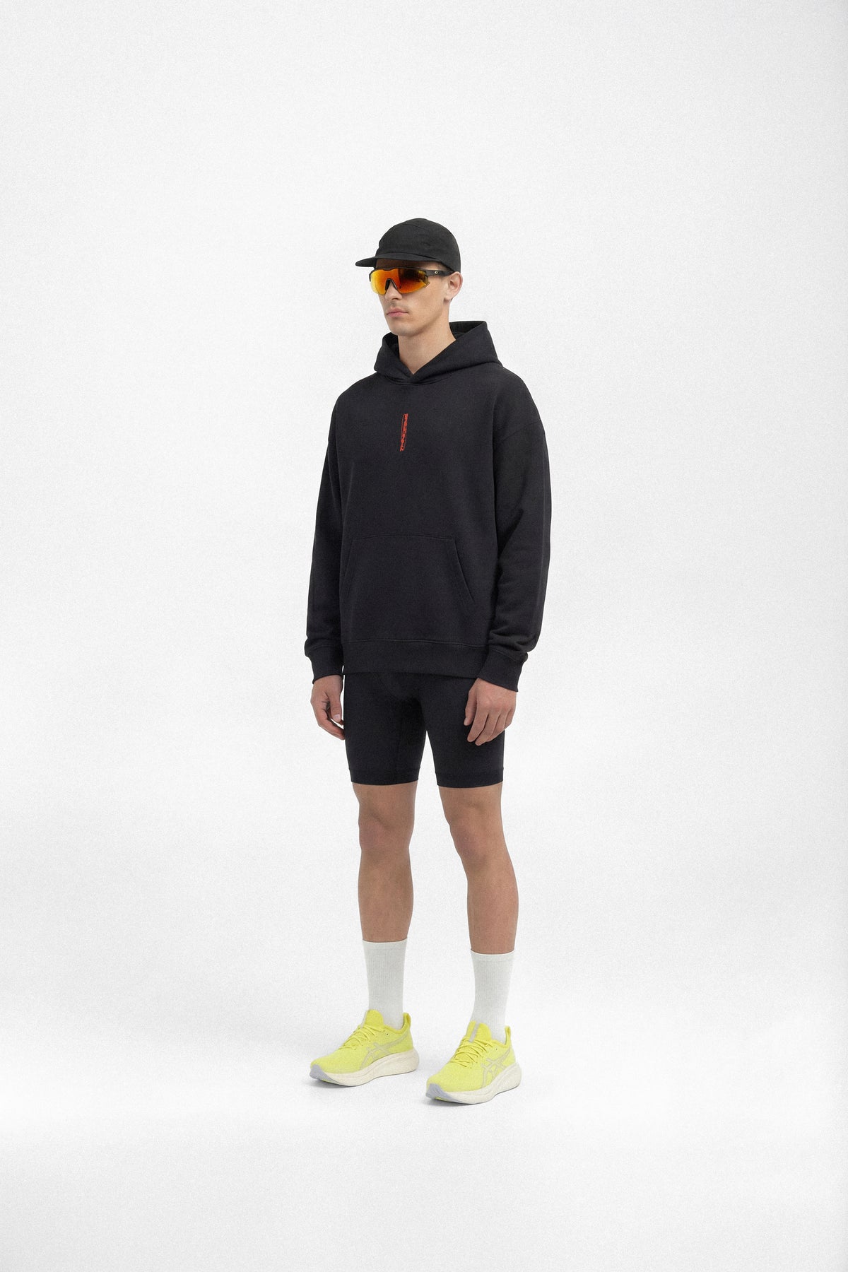 Vapor Pace Runner Oversize Hoodie - Black — View 3
