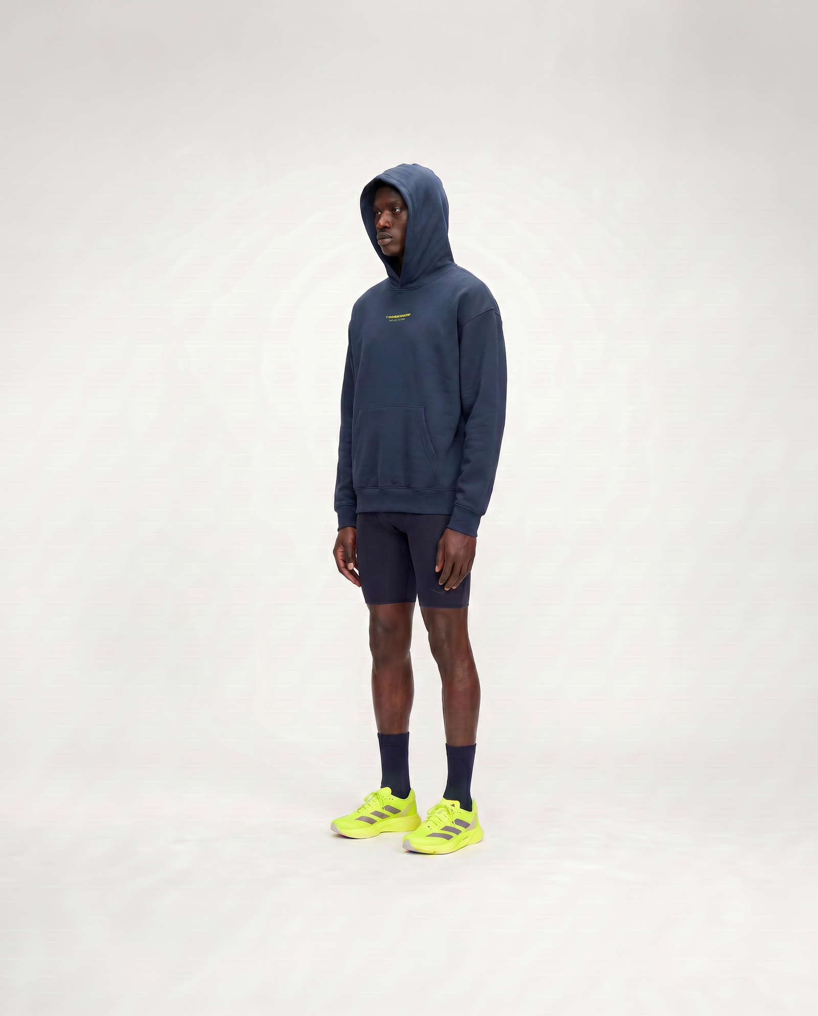 Less Ego Oversize Hoodie Navy - Model 3/4 — Vista 2
