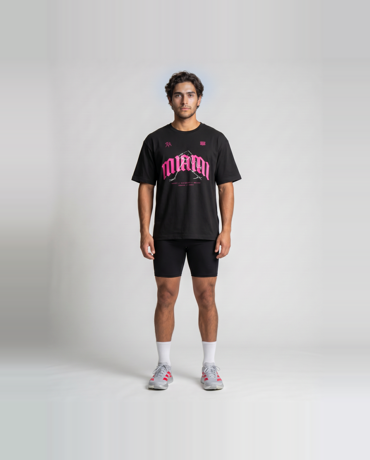 Thundernoise x Sergio Martín Miami Edition Oversize T-Shirt Black - model front — Vue 3
