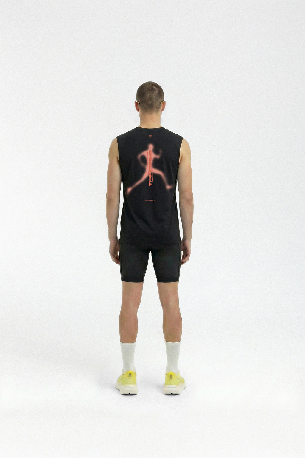 Vapor Pace Runner Tank Top - Black