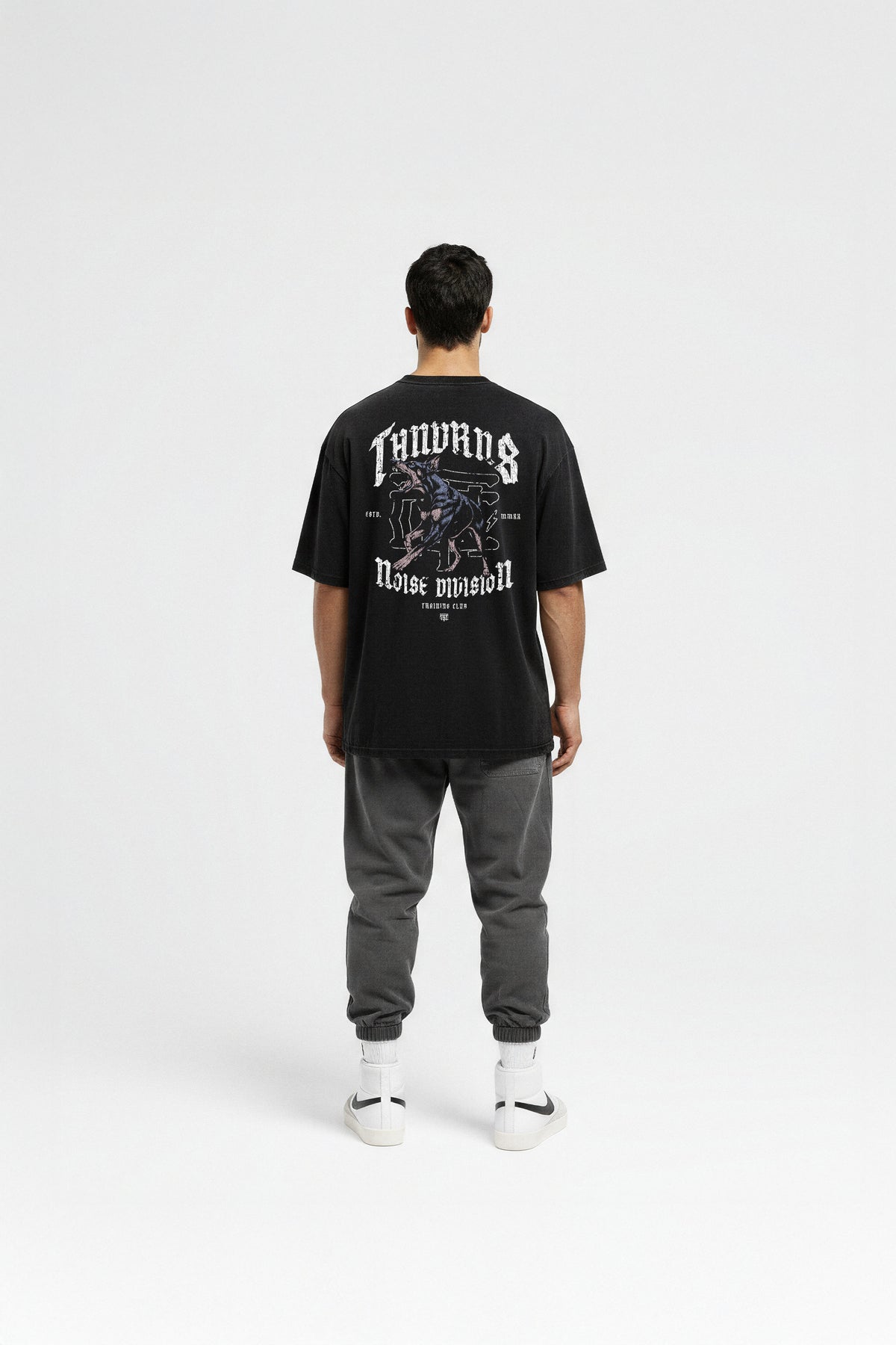 Noise Division Oversize T-shirt - Washed Black — Vue 3

