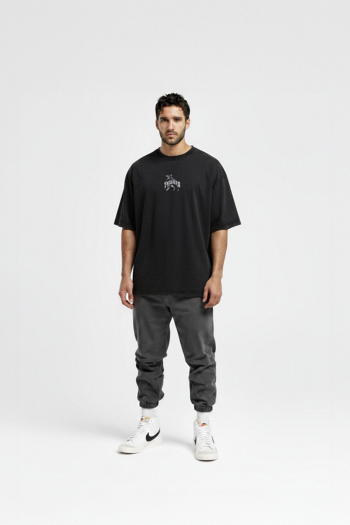 Noise Division Oversize T-shirt - Washed Black — Vue 4
