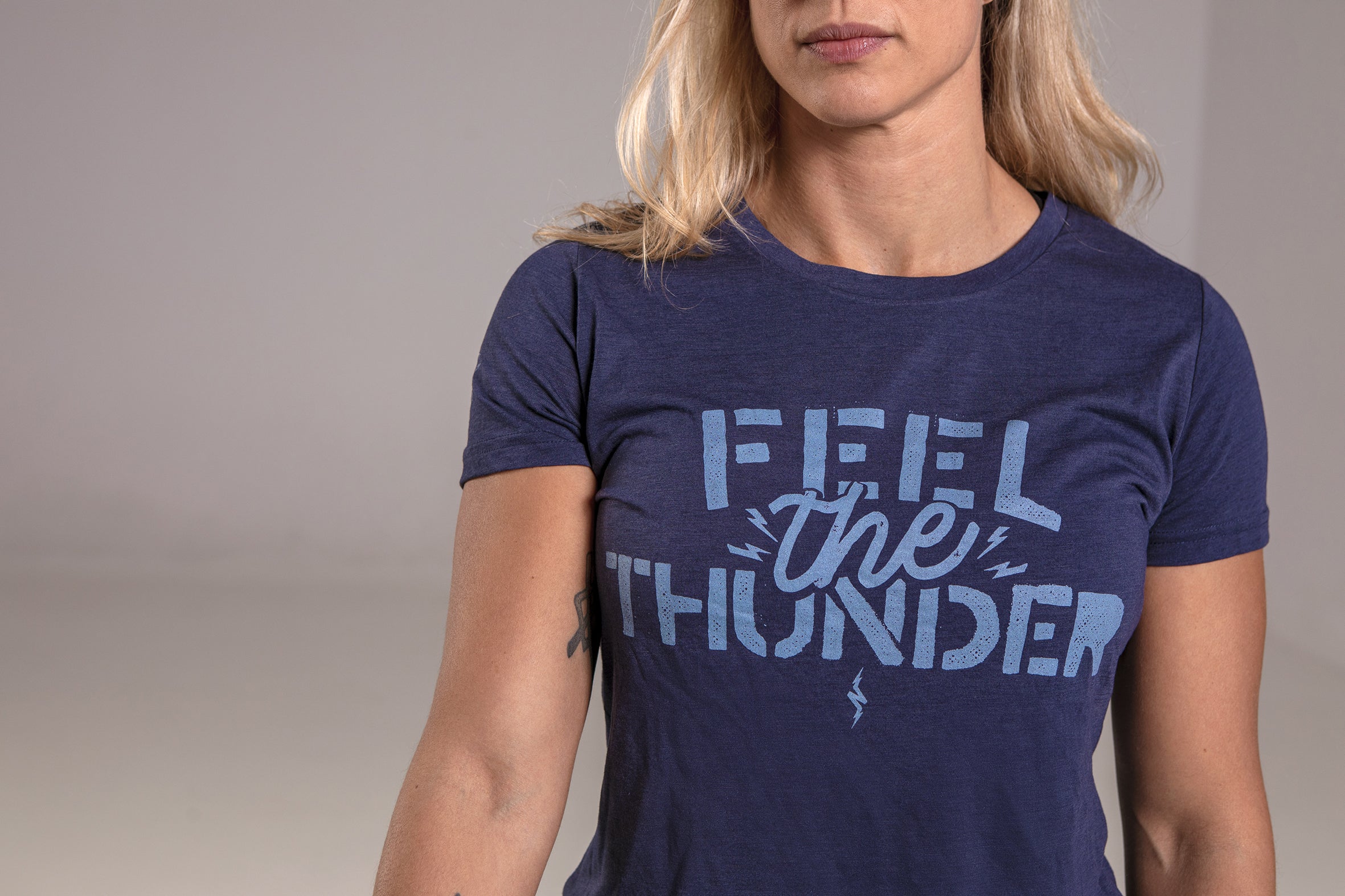 Feel the Thunder (mujer)
